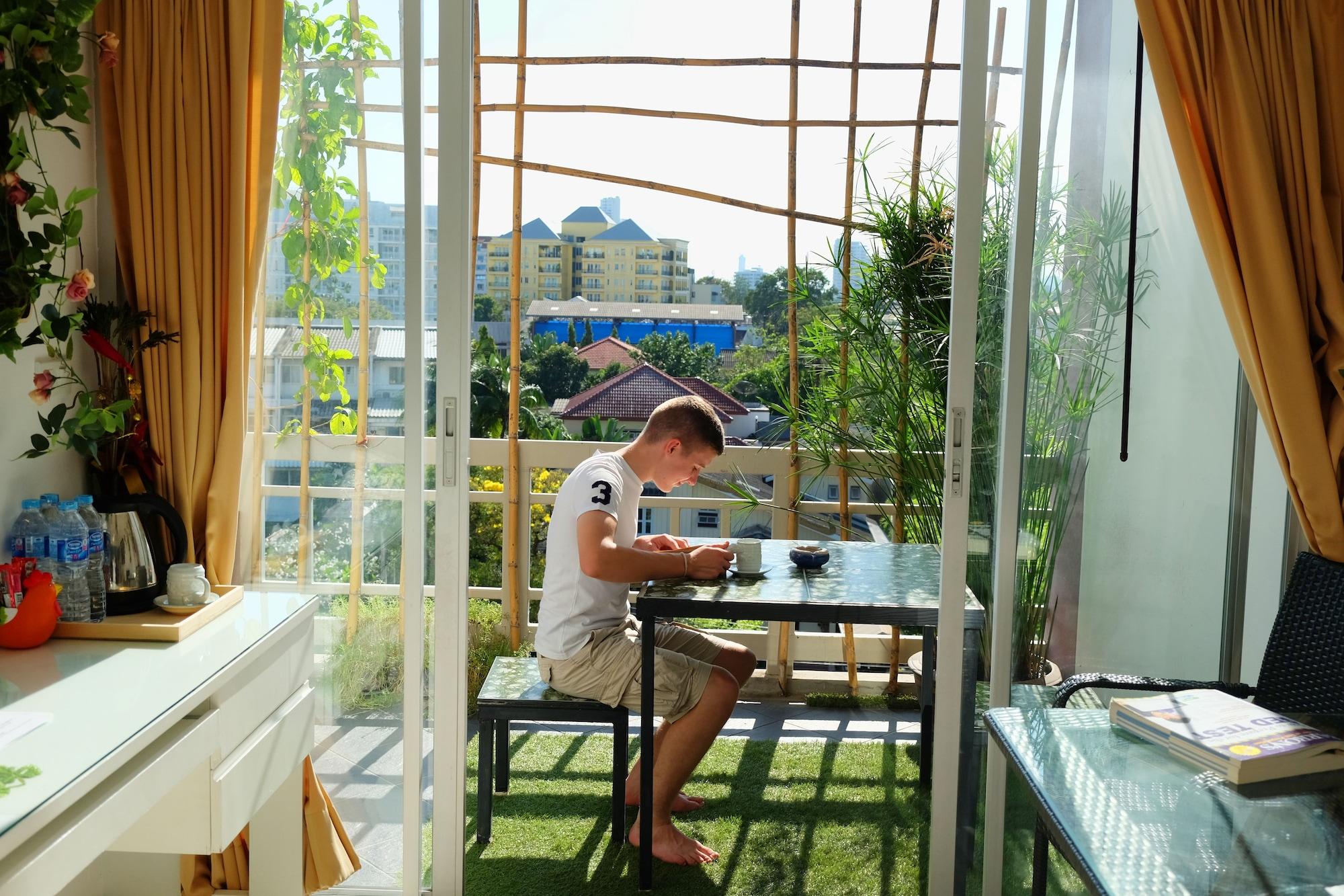Aparthotel Baansabai Ramaiv à Bangkok Extérieur photo